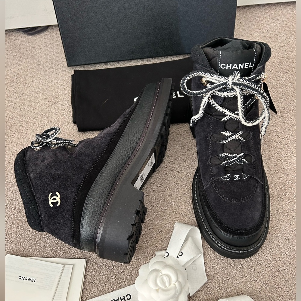 Chanel boots NWT - Picture 3 of 10